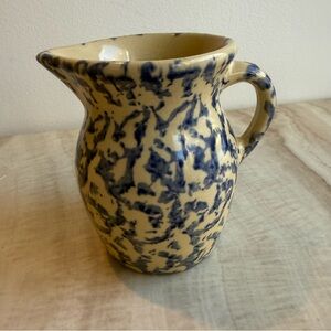 Vintage Robinson Ransbottom Pottery Co Pint Pitcher